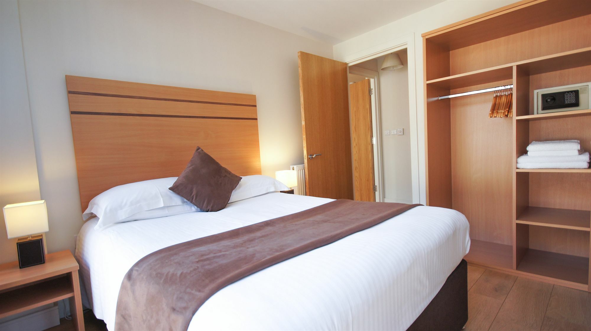 Crompton House Apartments Έτζγουερ Εξωτερικό φωτογραφία